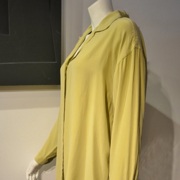 Out of the Blue Yello-Green Silk Tunique Shirt - Picture 3 of 7